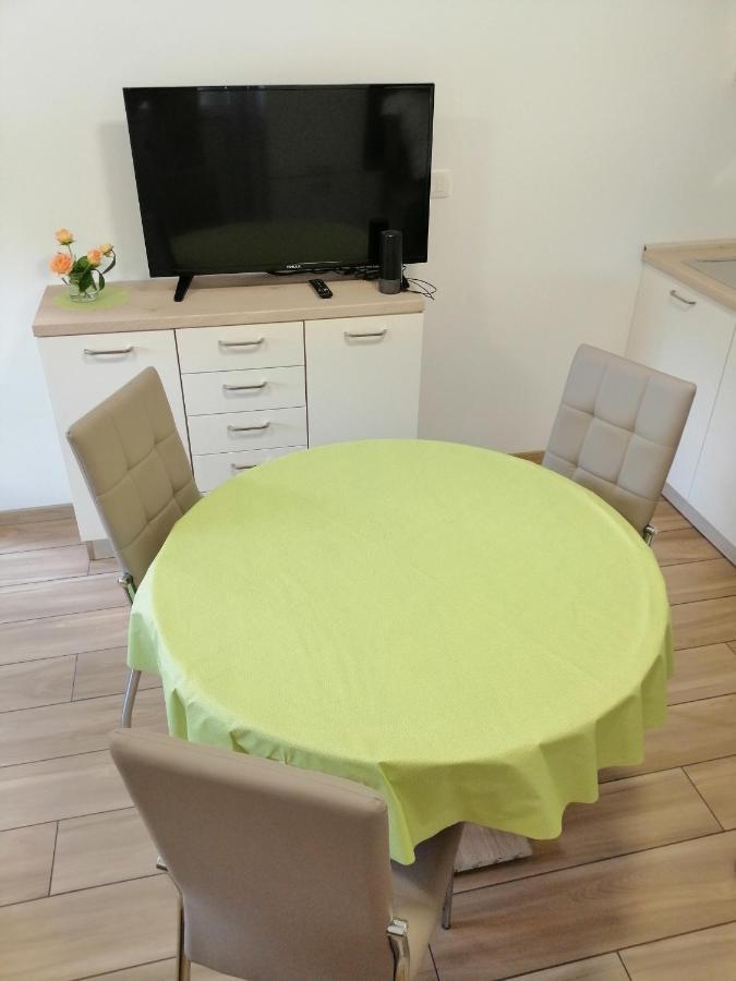 Deno Διαμέρισμα Podgrad  Εξωτερικό φωτογραφία